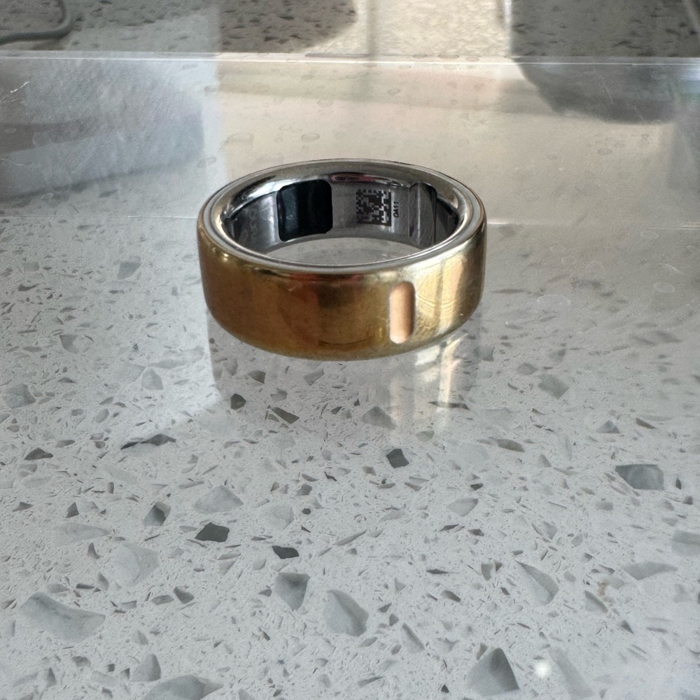 Oura Ring 4 rose gold size 9 - Picture 3 of 5